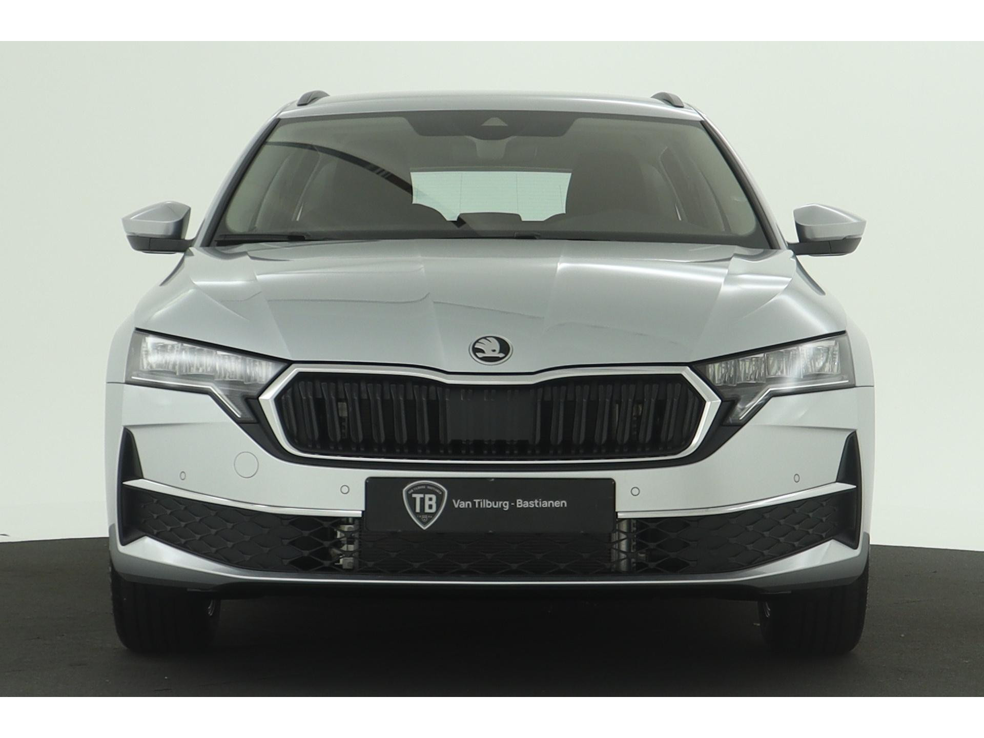 Škoda - Octavia Combi 1.5 TSI e-TEC MHEV 115 7DSG First Edition - 2024