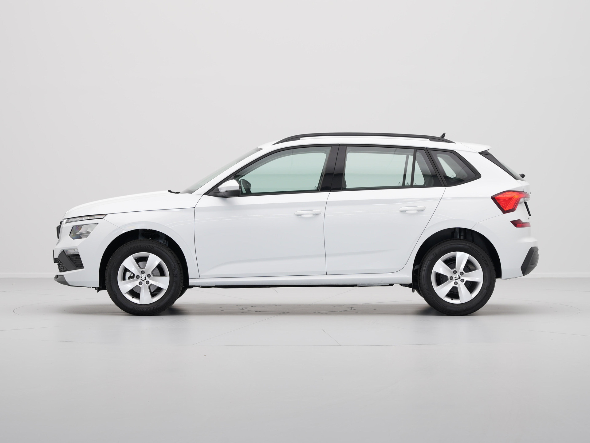 Škoda - Kamiq 1.0 TSI Greentech 115 6MT Selection - 2024