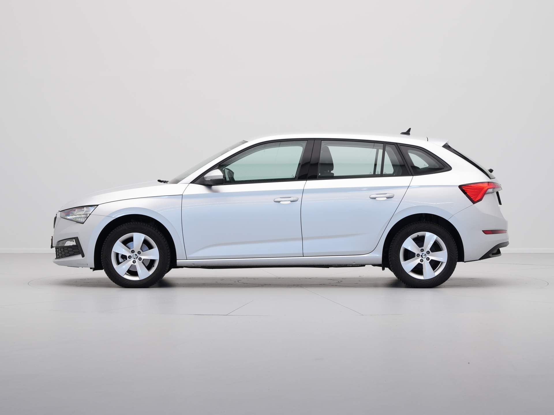 Škoda - Scala 1.0 TSI 111pk Ambition - 2023