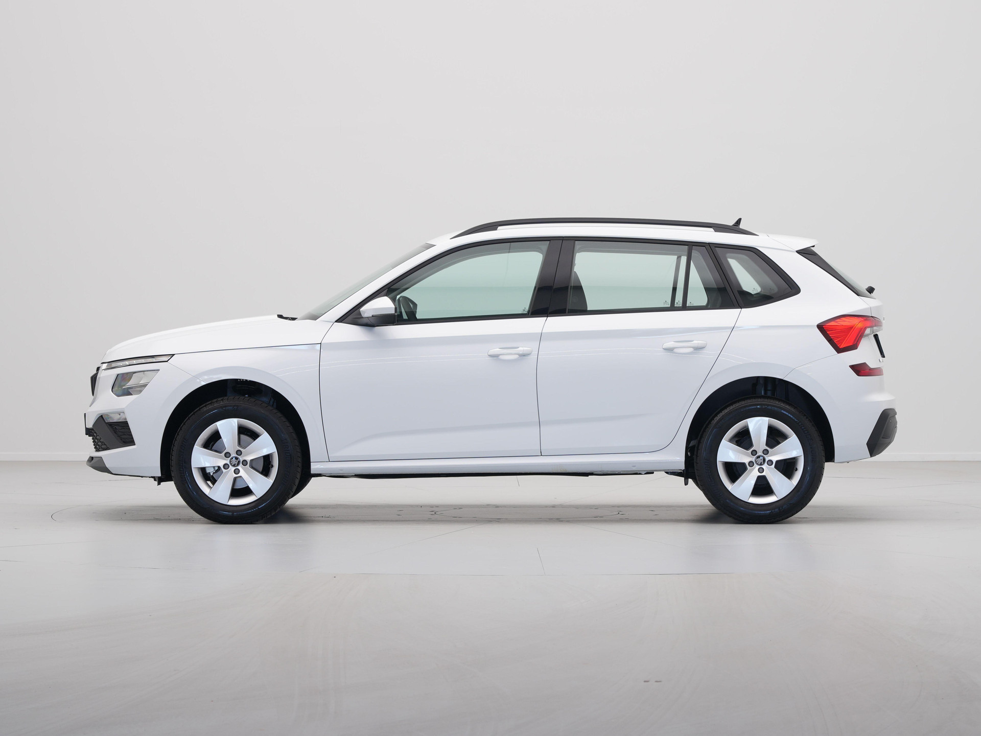 Škoda - Kamiq 1.0 TSI Greentech 115 6MT Selection - 2025